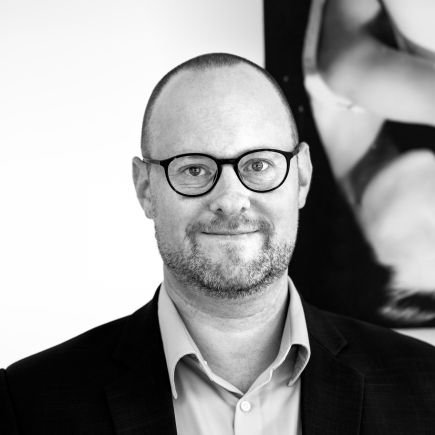 Marketer, Strategist, Owner https://t.co/runfnNjYf3 | Wipkinger vom Bodensee | Fin&Cleantechliker | Shareconoptimist | 🇨🇭 | 🎾 | 🇳🇬 FCSG | 🇺🇦