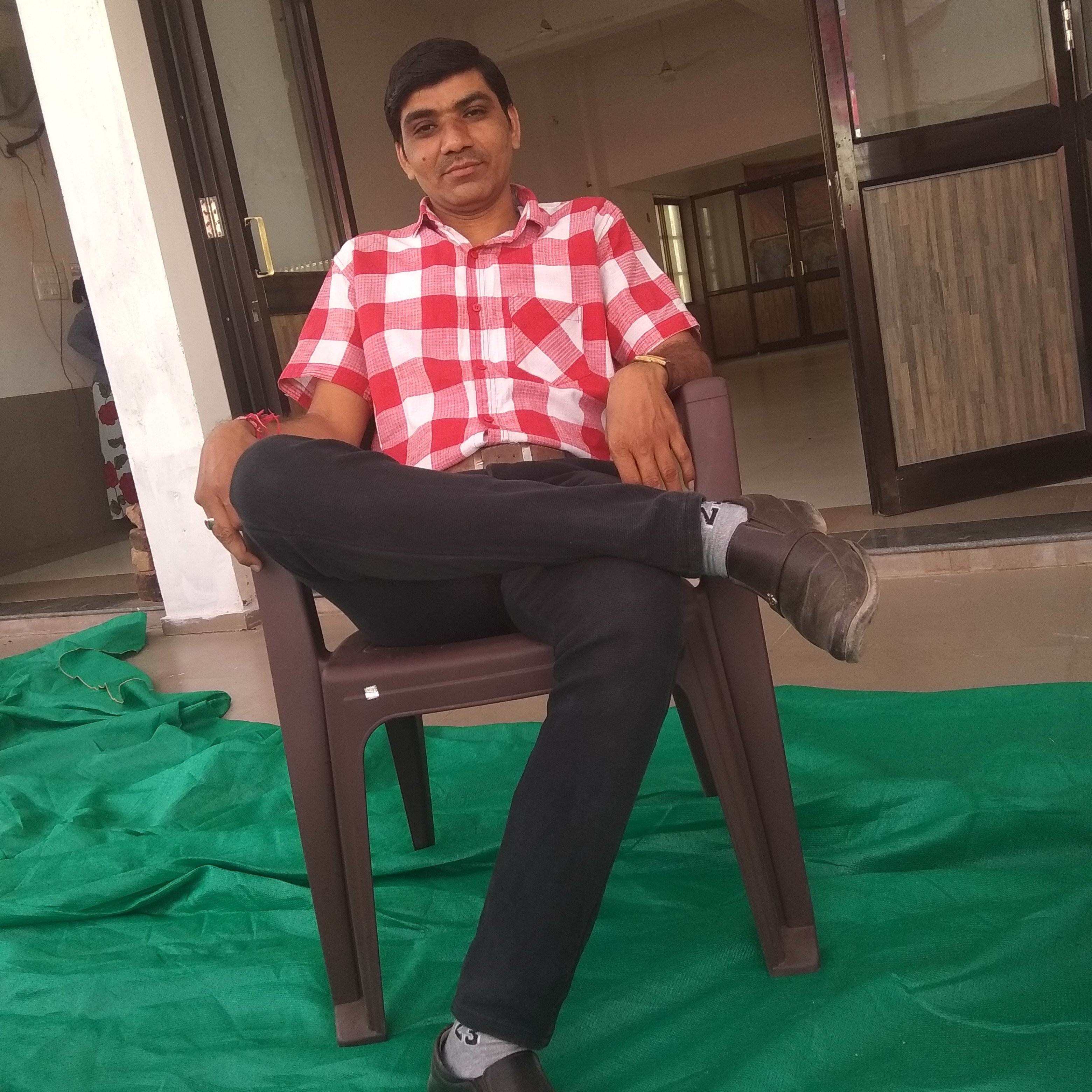 nrbarotofficial's profile picture. 