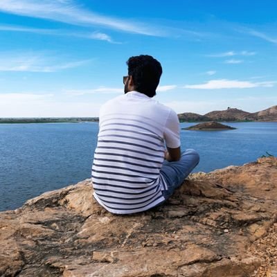 ramdutt427's profile picture. इश्क़, इंजीनियरिंग और इंकलाब