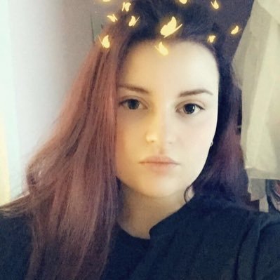 •TwentyØnePiløts•LilPeep•MelanieMartinez• Convolk•Friends•MatthewPerry•CourteneyCox• House•HughLaurie•Eastenders• DannyDyer•Lucifer•Deckerstar•TomEllis•