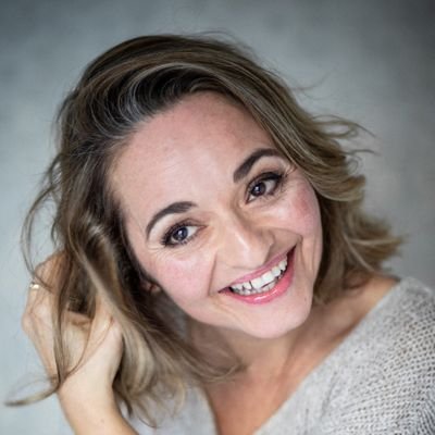 Comédienne-Directrice artistique/Theatre/cinema/TV/Voix