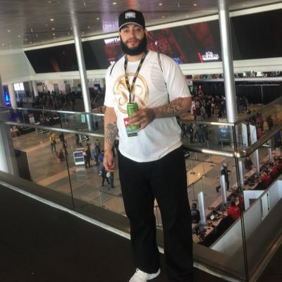 Just a young man trying to get it!! I follow me on mixer! I