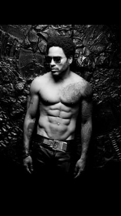 lenny kravitz is an amazing musician hes all about making music and letting love rule. Always a fan lenny.