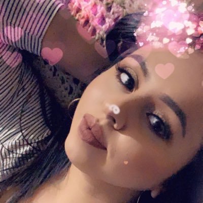 sarahmv19's profile picture. 