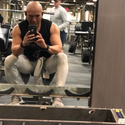 GYMADDICT12's profile picture. Los Angeles california base fashion designer and gym addict nothing better after a exhausting day then a good work out session at golds