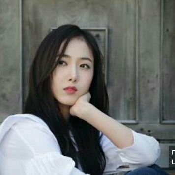 roleplayer of Gfriend's oppa Hwang Eun Bi.

born to be cool since '98