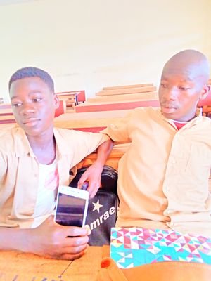 yobomikel16's profile picture. le respect n'ai jamain signe de faiblaisse
😏😏😜😜😜