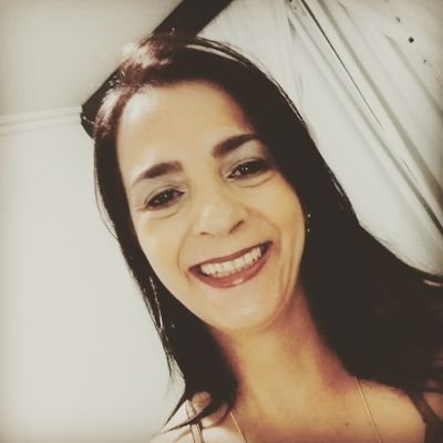 Médica.
Brasil acima de tudo!
Deus acima de todos!