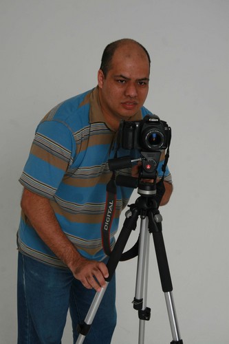 XkonStudio's profile picture. I do freelance photography. I do all types of photography eg.wedings, functions, parties portfolios etc. i also do moulds of your pregnancy.