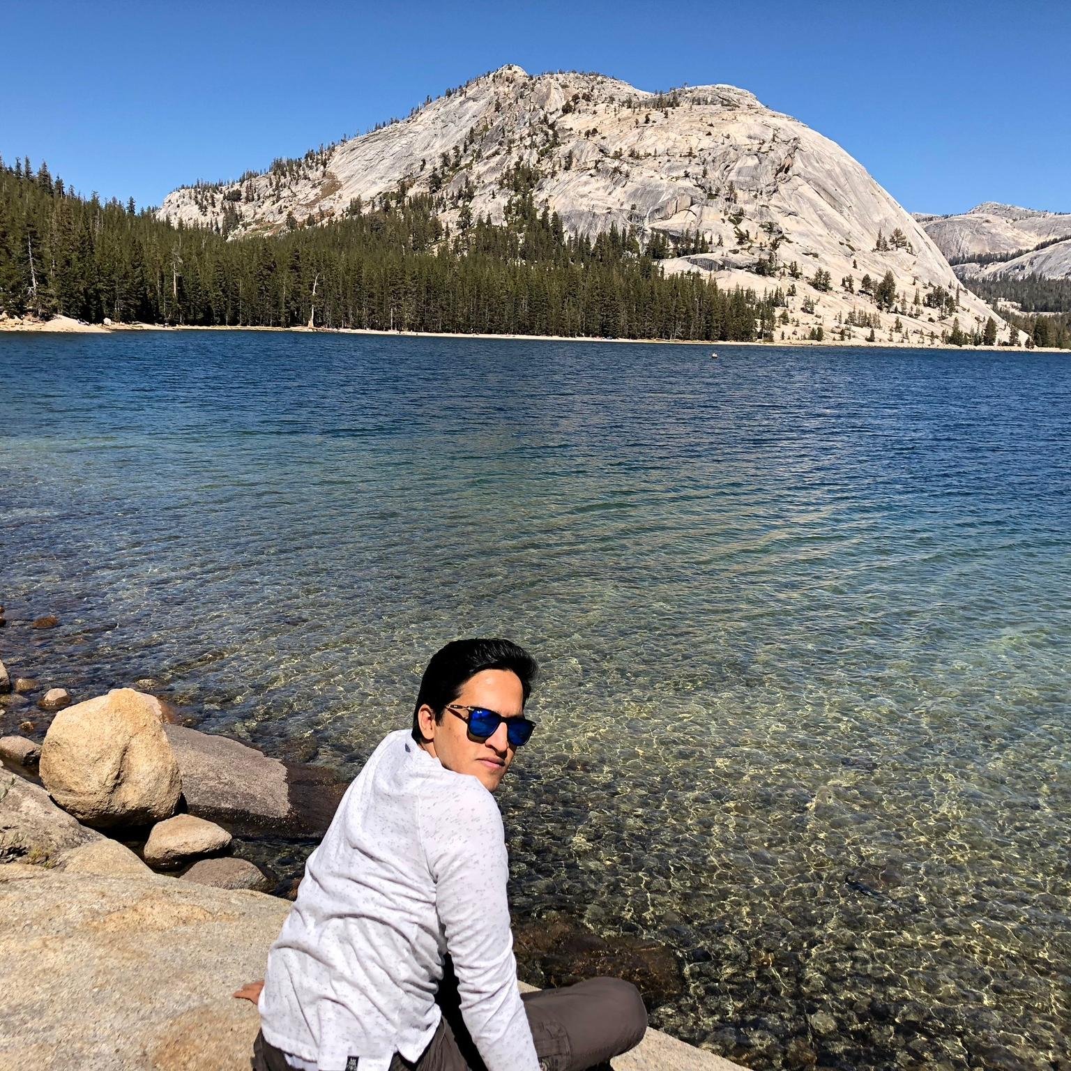 guptanuj1992's profile picture. 