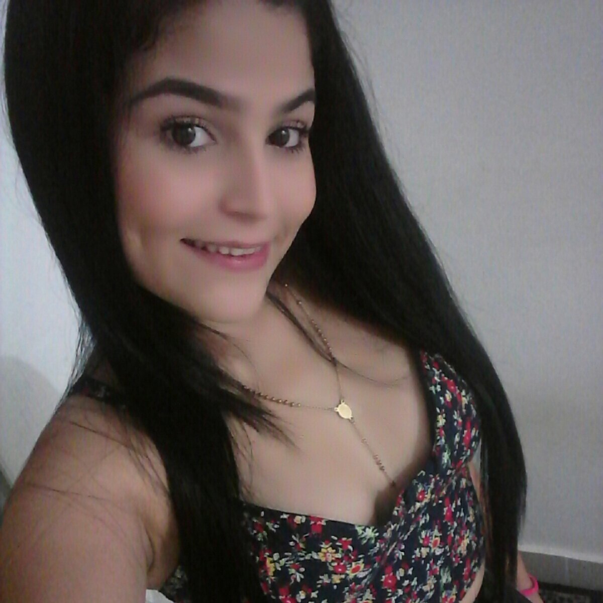 astridluzardo's profile picture. Solo dios es perfecto