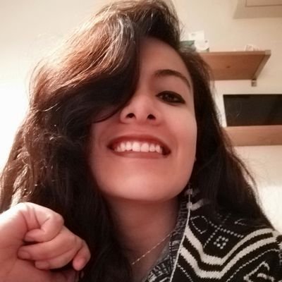 PhD (c) Universidad de Salamanca. Economista. Investigadora en la línea de Economía de la Cultura. Paceña, Boliviana🇧🇴🇪🇸 Repostera en los ratos libres 😉