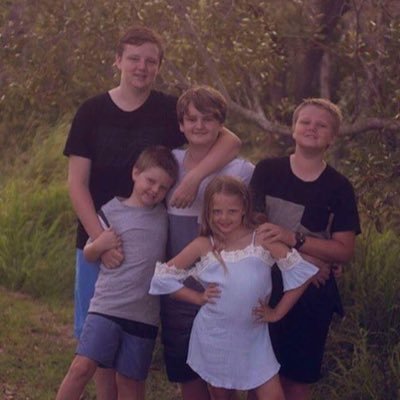 I am a father of 5 wonderful kids, love my wife and kids. I support @ccmariners ,@manutd, @salfordcityfc, @manlyseaeagles.