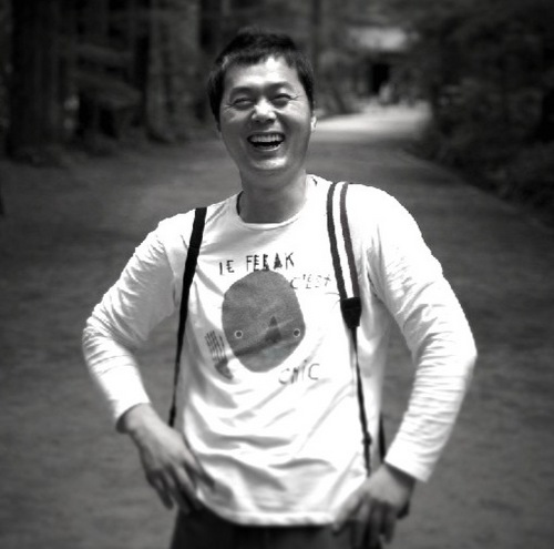 [PLUSTWO의 찰칵거리는 세상] 운영자 PLUSTWO 입니다. 하루에 사진 100장식 찍기/아이폰/커피/영화/리뷰/