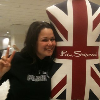 klord09's profile picture. I love my husband, my job, travelling, all sports, the beach, my church, Barack Obama, Ellen Degeneres and my family and friends!!