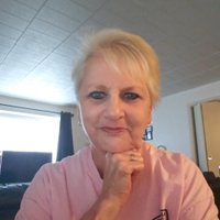 Sandra Hoopes (@englishrose1936) Twitter profile photo