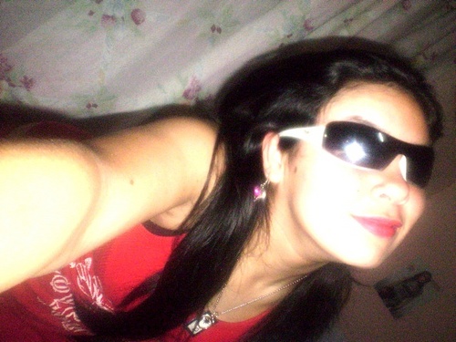 MaJo uSHeR, TENgo 15 aÑOs, nací eL 28 de enERo DE 1995, vivO En El PaRguaY, oBLigADO..sOy uNa PeRsOnA MuY CARIsmaticA, bUenA, TiENA, dulCe, AmaBLE.....¡!¡!