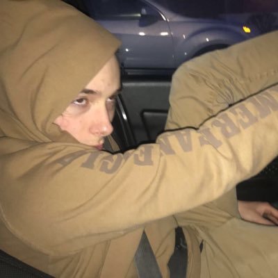 Yung streamer check out my stream!