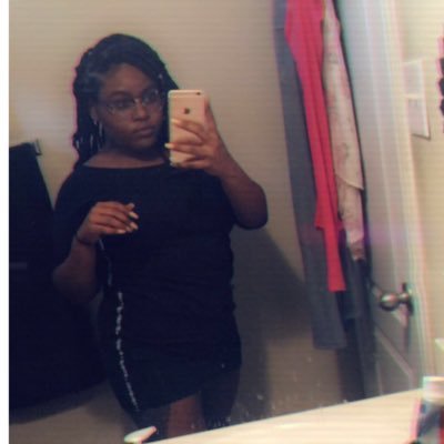 I SING 👀 🎶 hmu . besides that 👉🏾 I am me and you are you . I mind my business , you should too ! 🤷🏽♀️☺️✌🏽💕