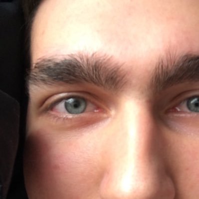 f0rever24y0ung's profile picture. обычный парень с блока