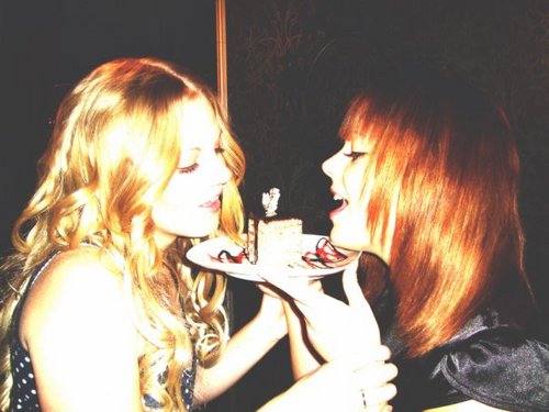 zacelovannaya's profile picture. 