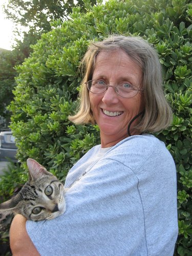 We're there when you can't be.

For all your pet sitting needs, choose Charleston Dog Walker.

843-633-1364