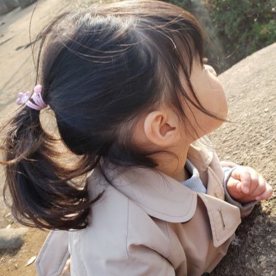 ke_nowcoin's profile picture. 格闘技 UFC RIZIN ONE お笑い 千鳥 ハナコ 育児 2歳半 娘 減量 音楽 昼寝 二度寝 早寝