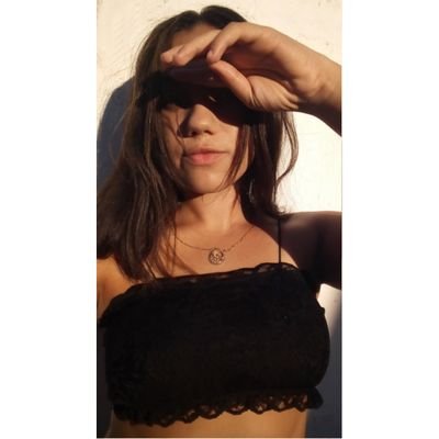 You make me happy even when life makes me sad. 💤💕🎇
♋ // (+55)075....//🇧🇷
Alagoinhas - Ba🏙
@almeiidaiza 📸