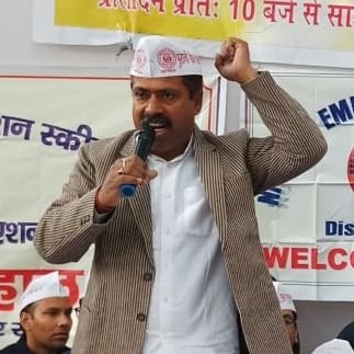 Dr. neeraj pati Tripathi Profile