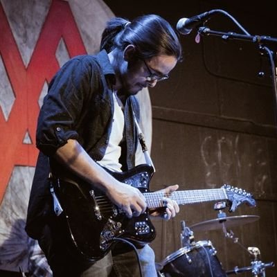 seanrea93's profile picture. I am first and foremost a follower of Jesus the Messiah, Son of God, the King of the Jews.

On a far less important note I am also a
Husband
Musician
Engineer