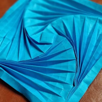 foldrush's profile picture. unlearner