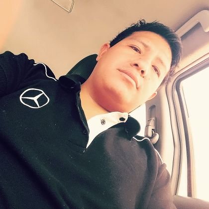 elvis9015ah's profile picture. No te acerques, tengo soledad y no quiero contagiarte. El pasado está muerto y yo me la paso arrastrando su cadáver 😔