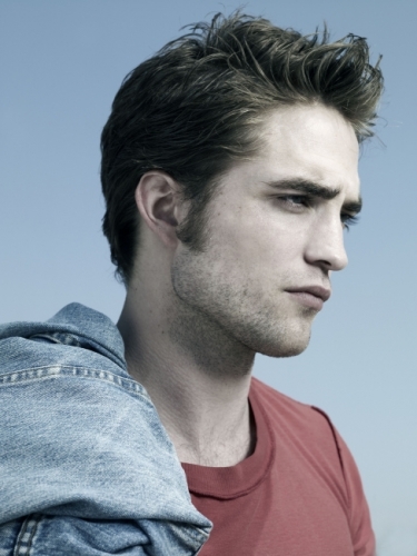 Your ultimate Robert Pattinson Source on Twitter.