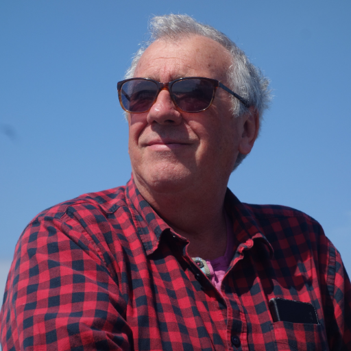 DaveFerry2's profile picture. Retired. Art addict. Completely comfortable being European. Woke.