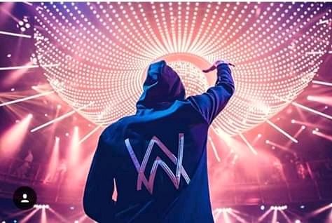 MatlotiaShubham's profile picture. 