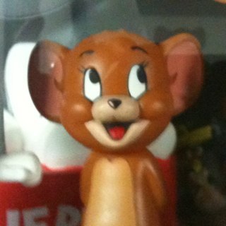 pinkheart9's profile picture. 