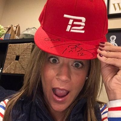 julbely4's profile picture. 