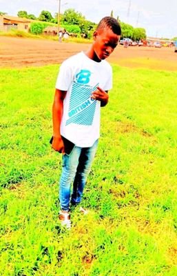 MicaelAssale's profile picture. je suis élèves très courageux