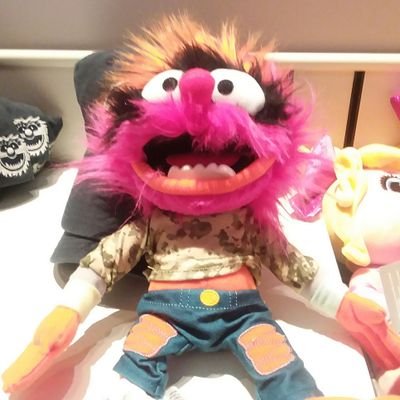 ReneeP5678's profile picture. Refuses to be ordinary