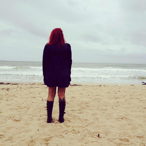 gi_ra_ssois's profile picture. " I took the stars from my eyes  

And then I made a map... " 🌟