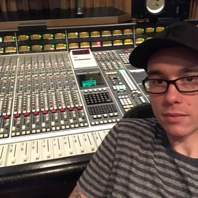 Philly Kid. Flew to LA once. Temple Grad, recording and mix engineer, podcast editor/mixer.   https://t.co/D4XDNy5Jlx