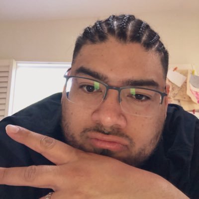 Just the Tips: A Menmoir Podcast https://t.co/2aaLCLreRQ Twitter: @menmoirs Instagram: @therealmenmoirs