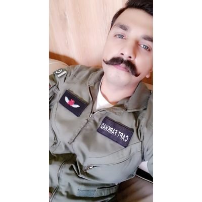 An aviator fuelled with extreme passion for flying, books, photography & nature.
👻: farkhad1
