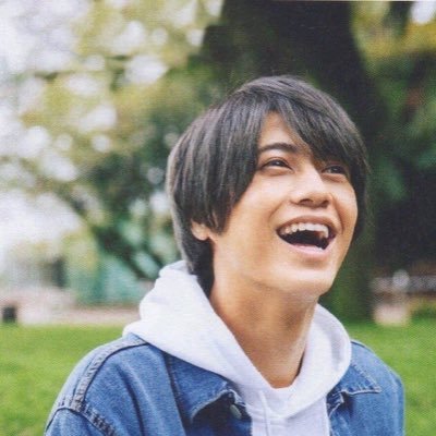 9zn2eFX8ZmdcXPn's profile picture. 