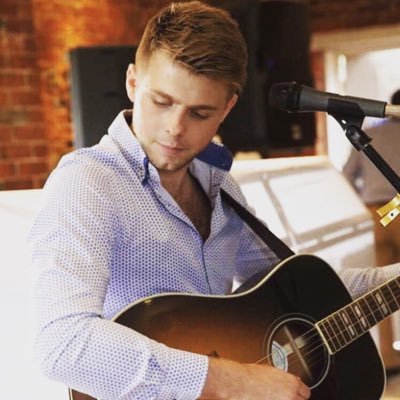 🎼 Singer . Songwriter . Guitarist 🎼 Based in Bournemouth 🎼 DM or email for business enquiries Chaz.woodford@hotmail.com