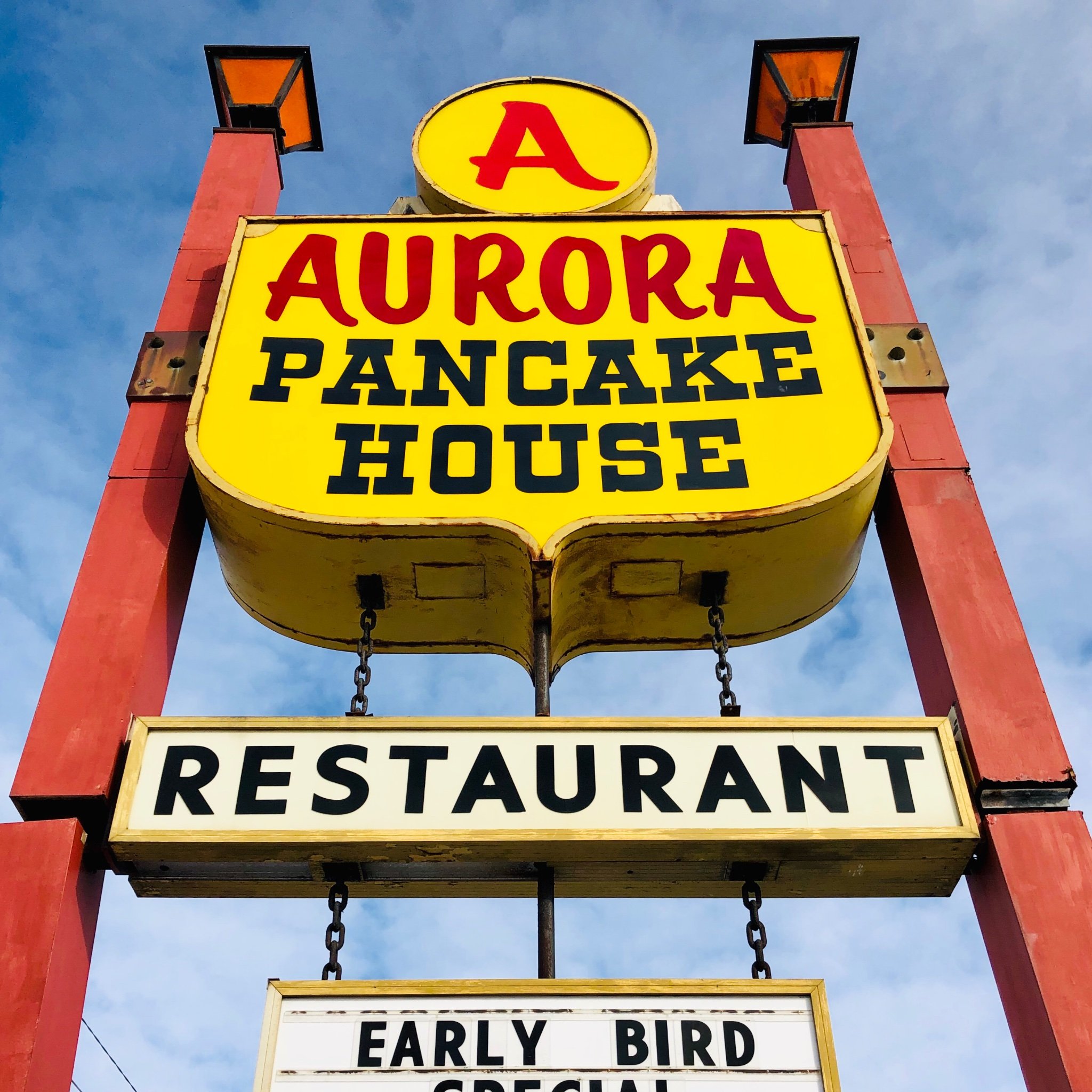Breakfast, lunch & dinner | Right in the ❤️ of Aurora.    American and Mexican style cooking 🍽