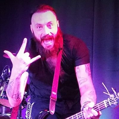 Bassist in Jesse's Divide. Wearer of beard. Hater of faff. Jerichoholic.