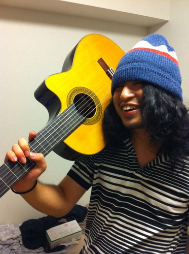 rin_taro_san's profile picture. 名古屋在住。秋田県出身。
ジャズロックギタリスト。
現在甲陽音楽院で日々精進。
好きな音楽はジブリからブラックメタルまで幅広く対応。