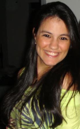 Vivo num 'clip' sem nexo, um pierrot retrocesso, meio bossa nova e 'rock'n roll'..