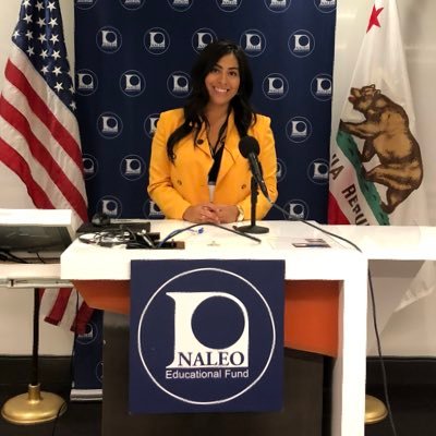 Director of Constituency Services - Education at @NALEO Educational Fund. Daughter of the San Gabriel Valley. Tweets are my own. RTs≠endorsements.